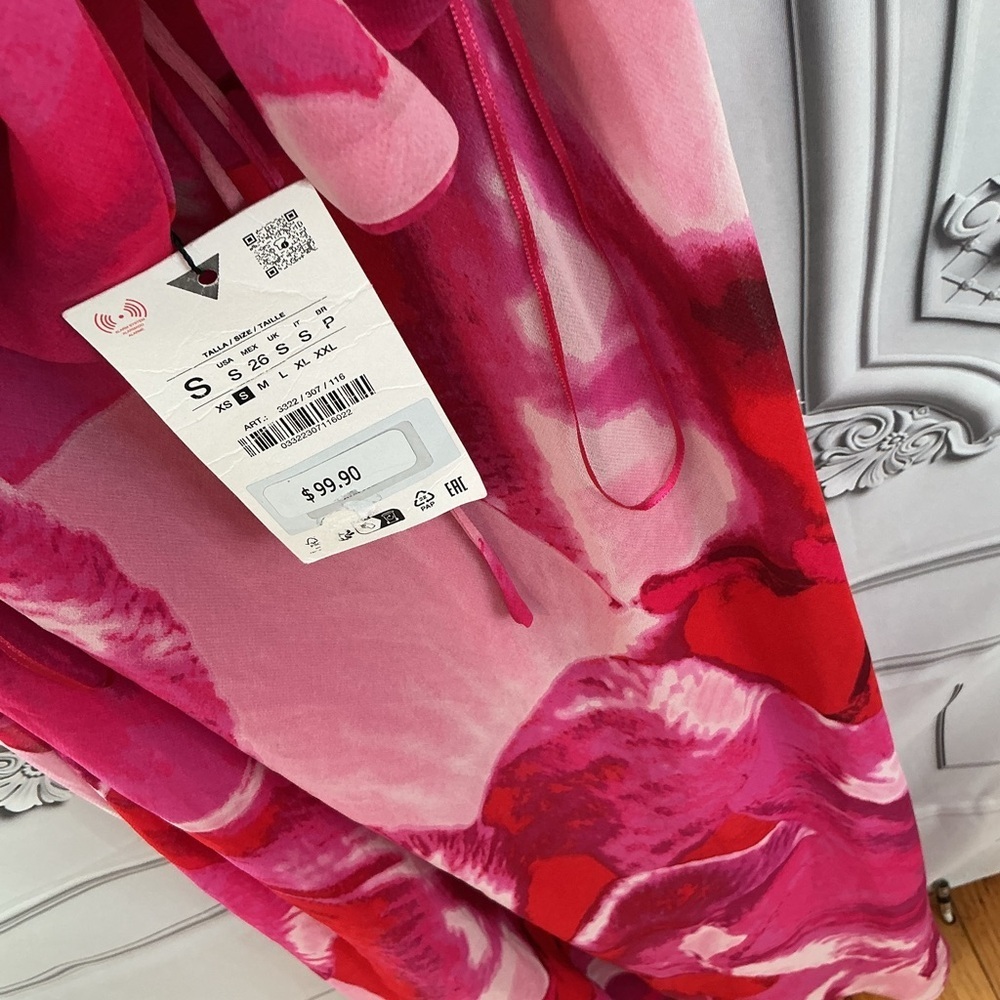 VIRAL NEW ! ZARA SCARF MAXI DRESS
🚨FIRM PRICE NO DISCOUNT ON THIS DRESS - Picture 7 of 16